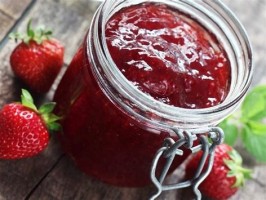 Confiture Fraise rhubarbe 30 % sucre 375 g